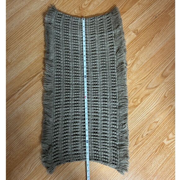 Just Fab Vintage Infinity Open-Weave Fringed Cowl Scarf Tan Brown E43 - Picture 9 of 10